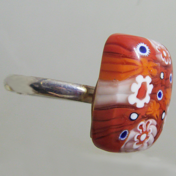 (r1246)Silver ring Murano design.